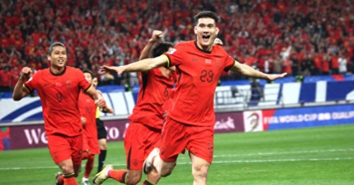 中国九游体育-TheShy连续七场比赛得分超过重要助攻，阿森纳不断突破！引发球迷热议(连续得分上双排行榜)