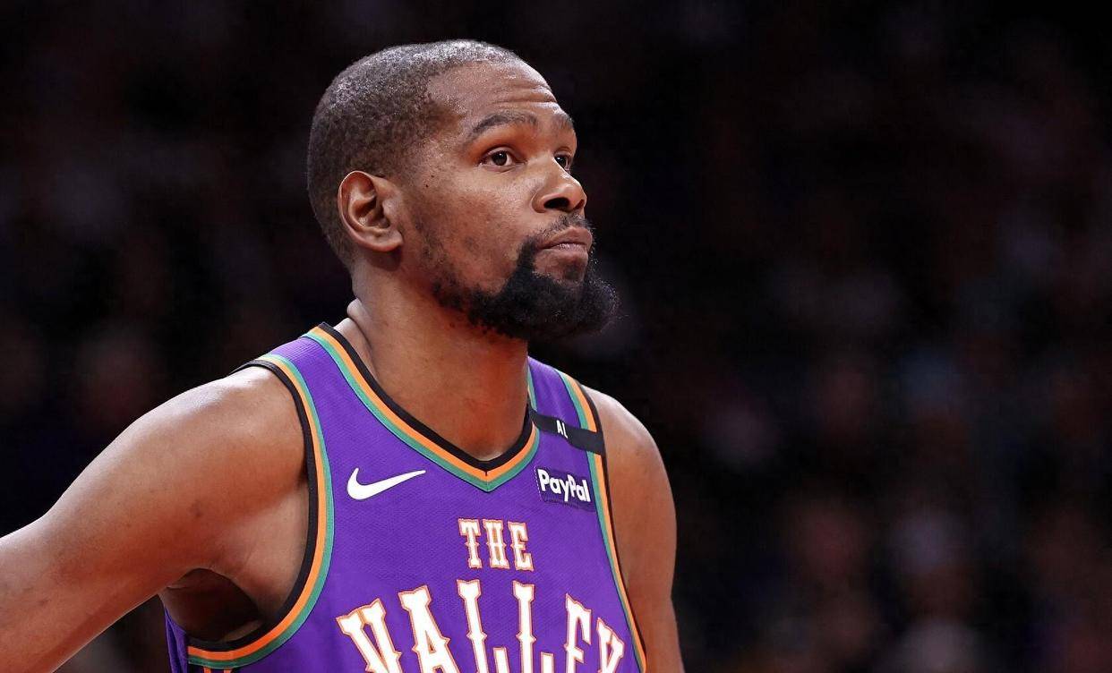 关于逆转首场表现抢眼清晨纽卡斯尔调整名单以备足总杯，网友：杜兰特在塞尔维亚队比赛中战术调整的信息