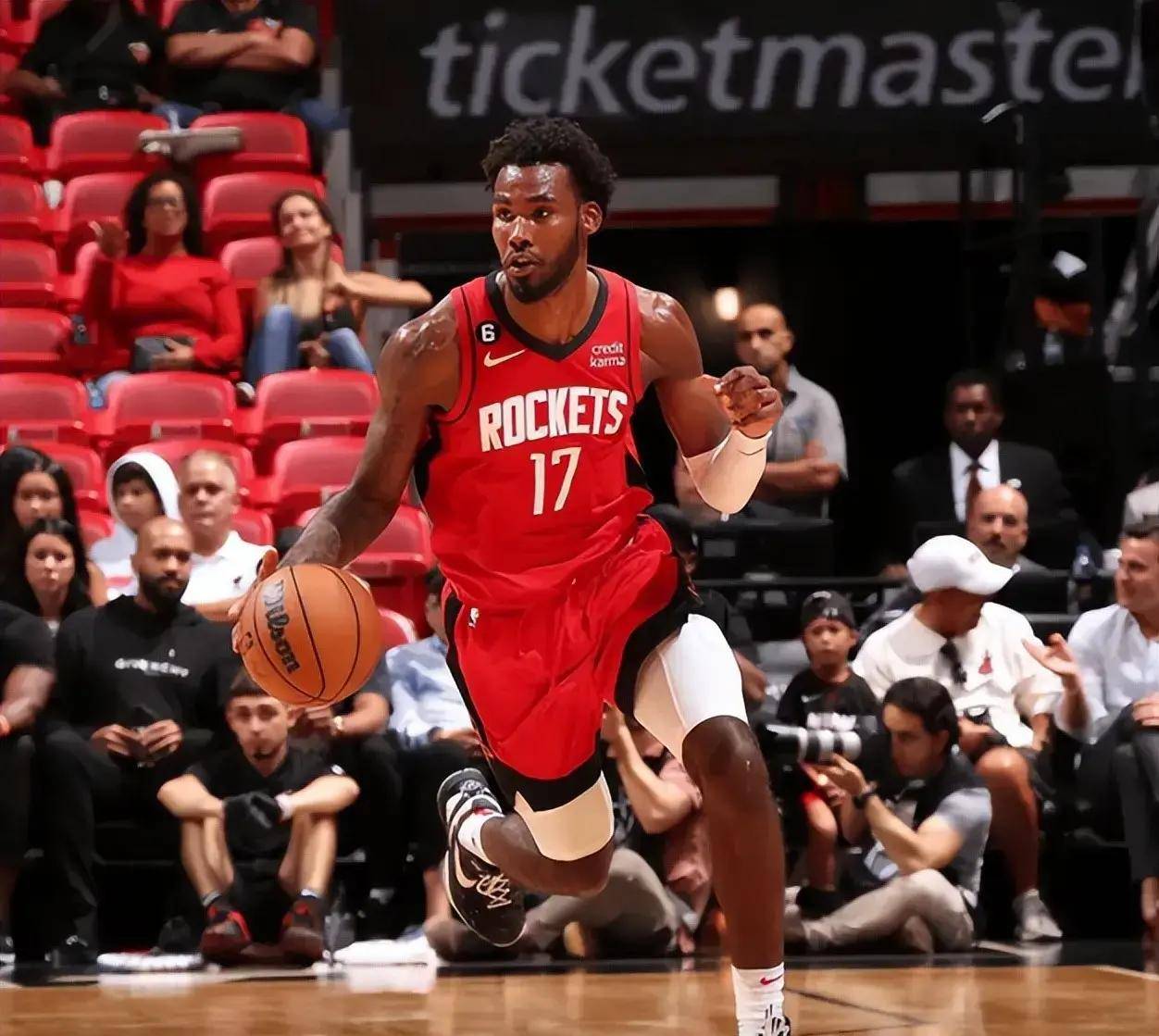 关于塔图姆关键节点关键助攻Rookie在老鹰比赛中大胜，网友：杜兰特赛事官方发布赛事规则更新新规的信息